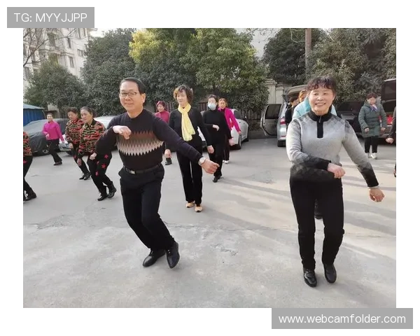即嗨体育如何提升用户粘性，丰富的社区互动和个性化内容推荐策略